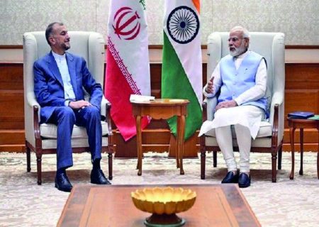 شبکه هندی در گزارشی مربوط به سفر وزیر خارجه ایرانی به دهلی: روابط خوب سیاسی میان تهران و دهلی میسر نیست
